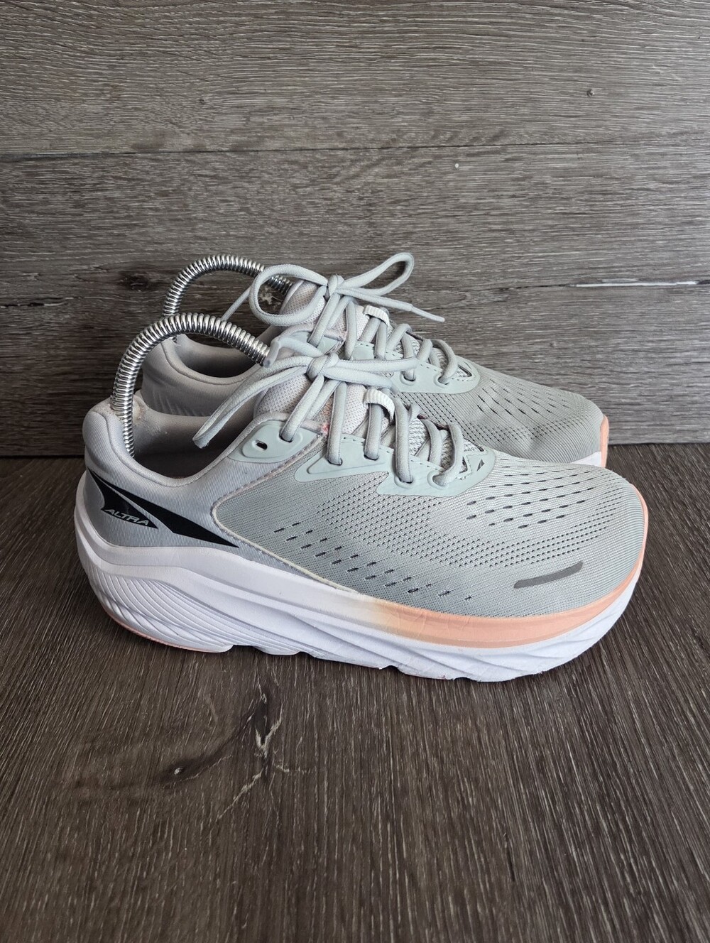 Altra Via Olympus 2 Running Shoe Size 7